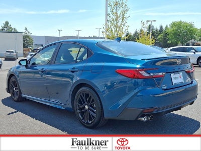2025 Toyota Camry SE (SE)
