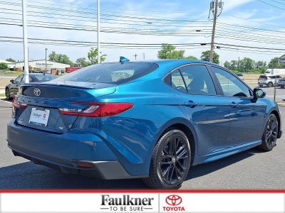 2025 Toyota Camry SE (SE)