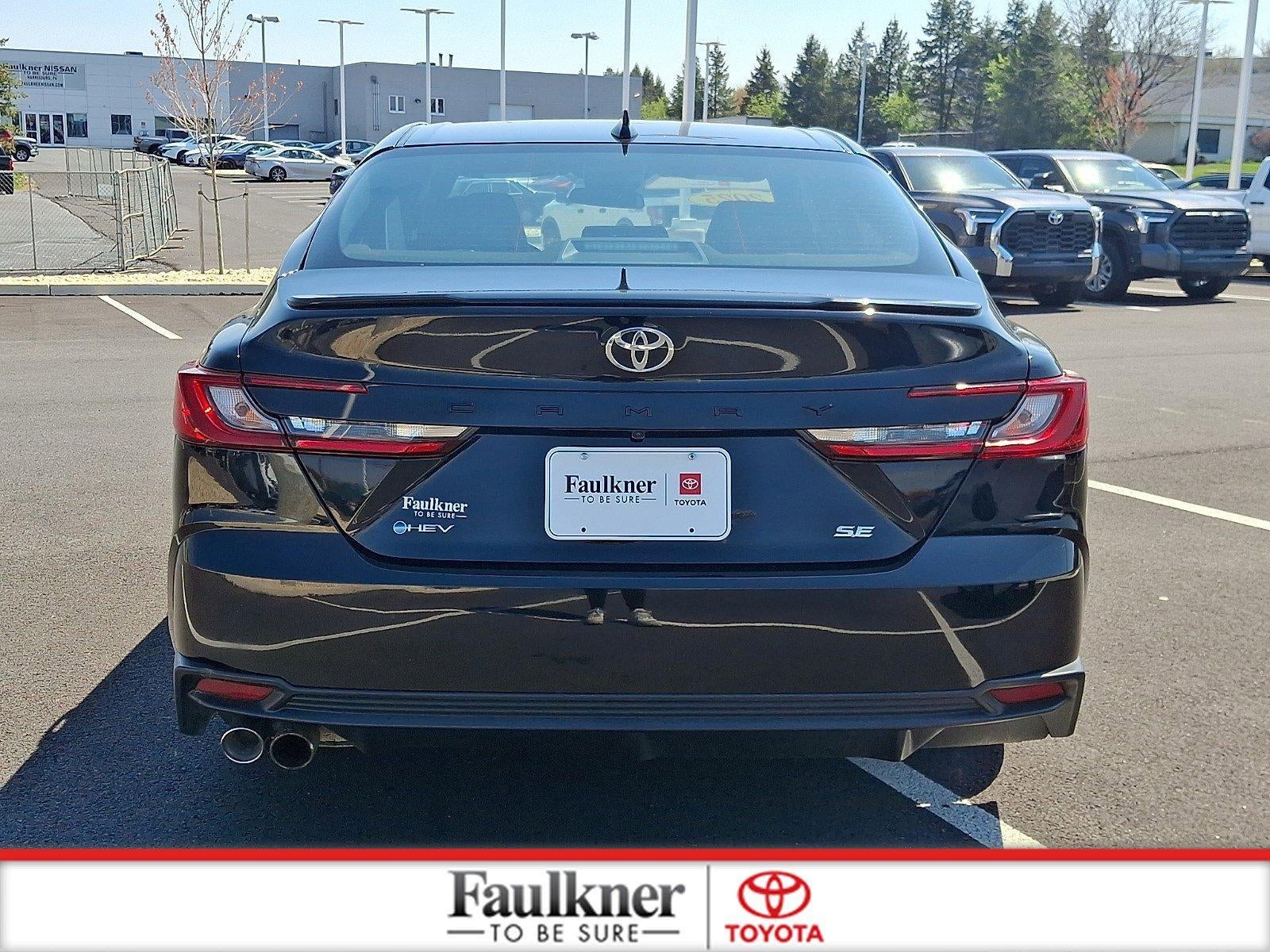 2025 Toyota Camry SE (SE)