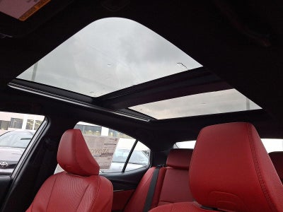 2026 Toyota Camry XSE (Natl)