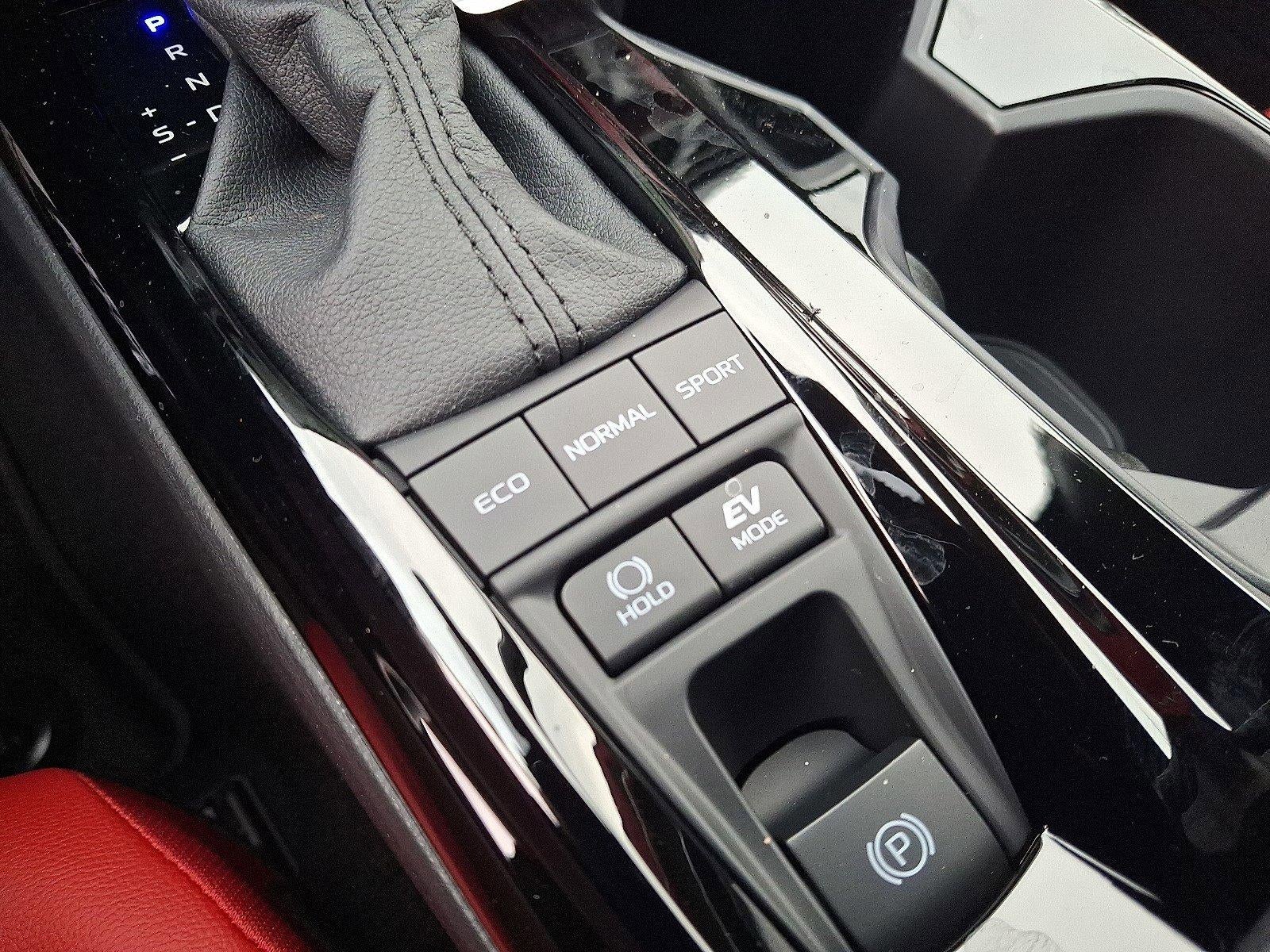 2026 Toyota Camry XSE (Natl)