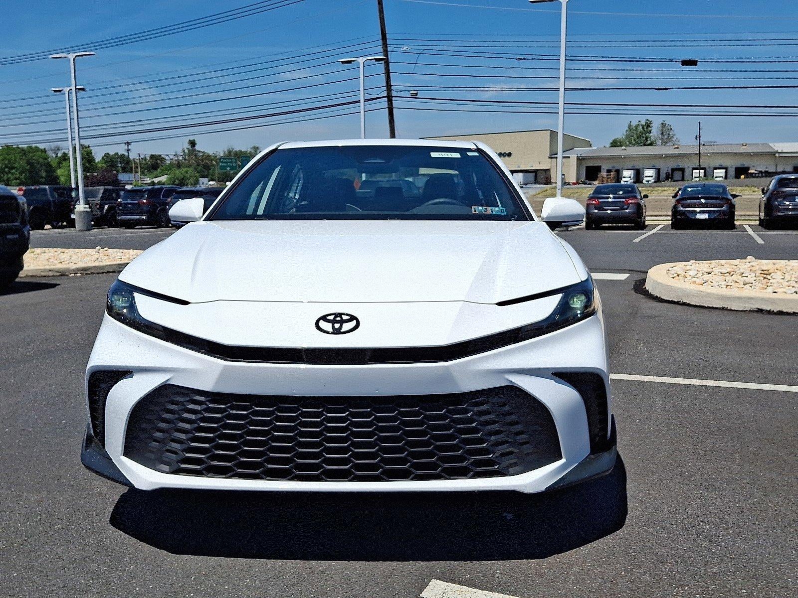 2026 Toyota Camry SE (SE)