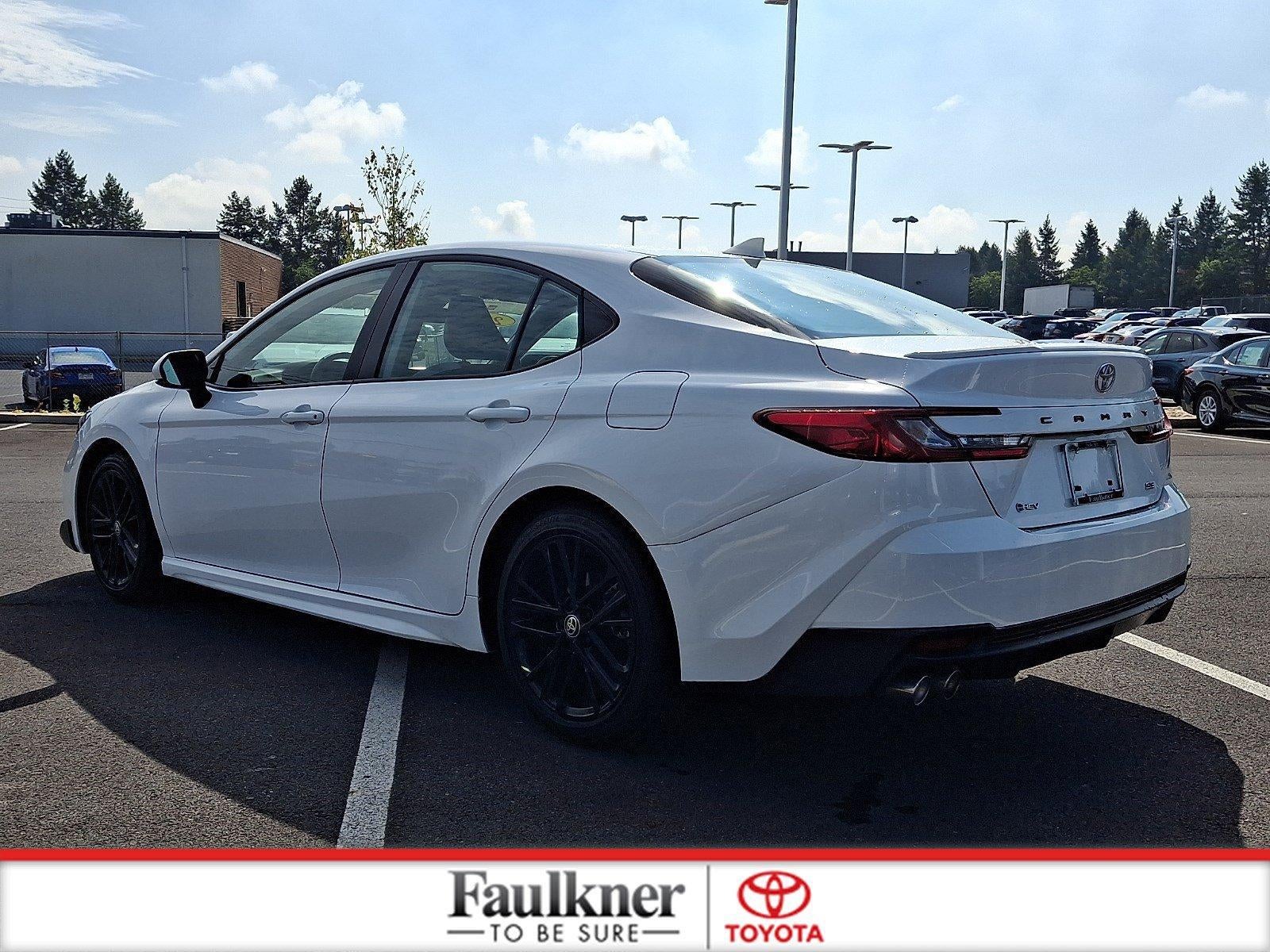 2026 Toyota Camry SE (SE)