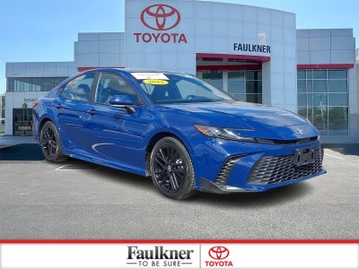 2025 Toyota Camry SE (SE)