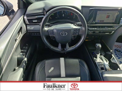 2025 Toyota Camry SE (SE)