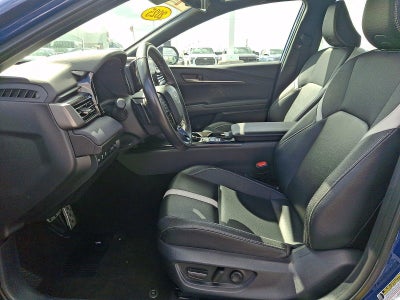 2025 Toyota Camry SE (SE)