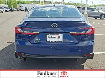 2025 Toyota Camry SE (SE)