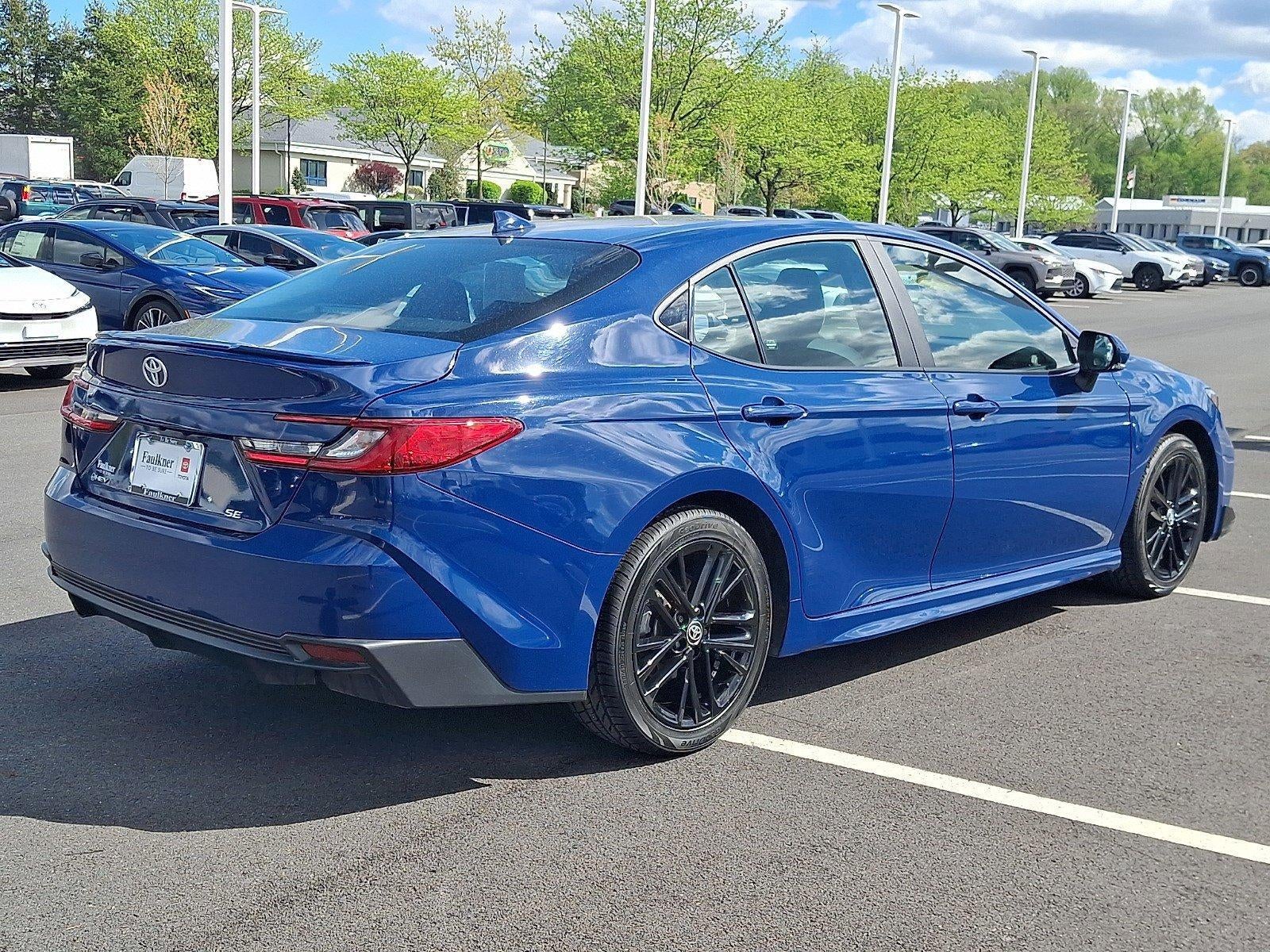 2025 Toyota Camry SE (SE)