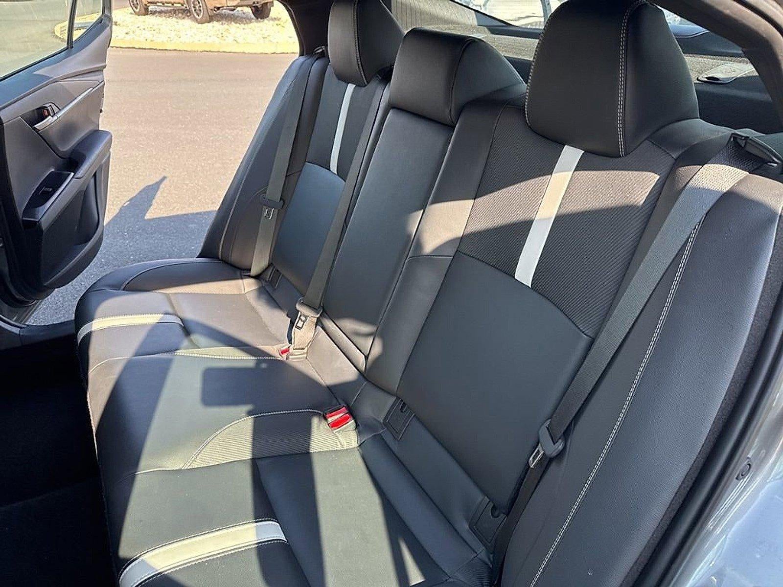 2025 Toyota Camry SE (SE)