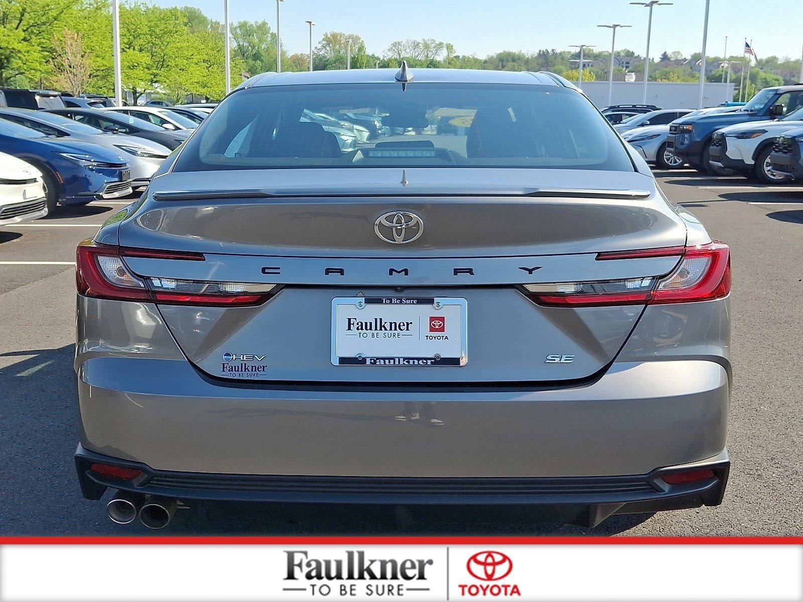 2025 Toyota Camry SE (SE)