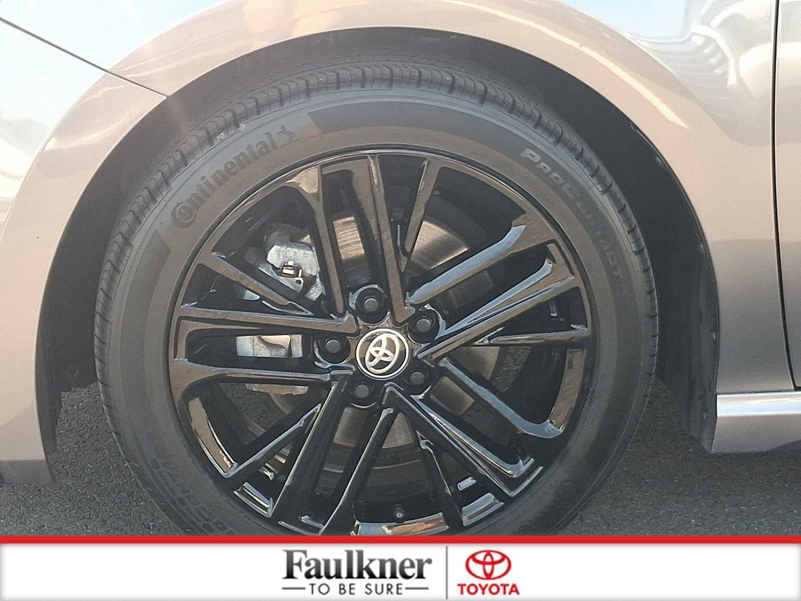 2025 Toyota Camry SE (SE)