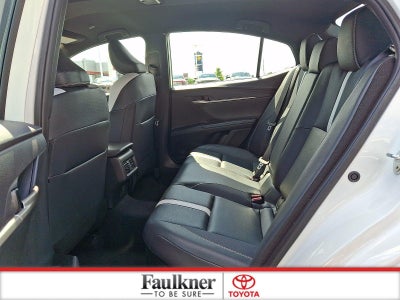 2025 Toyota Camry SE (SE)