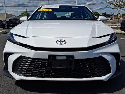 2025 Toyota Camry SE (SE)