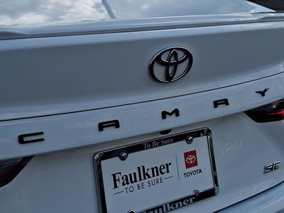 2025 Toyota Camry SE (SE)