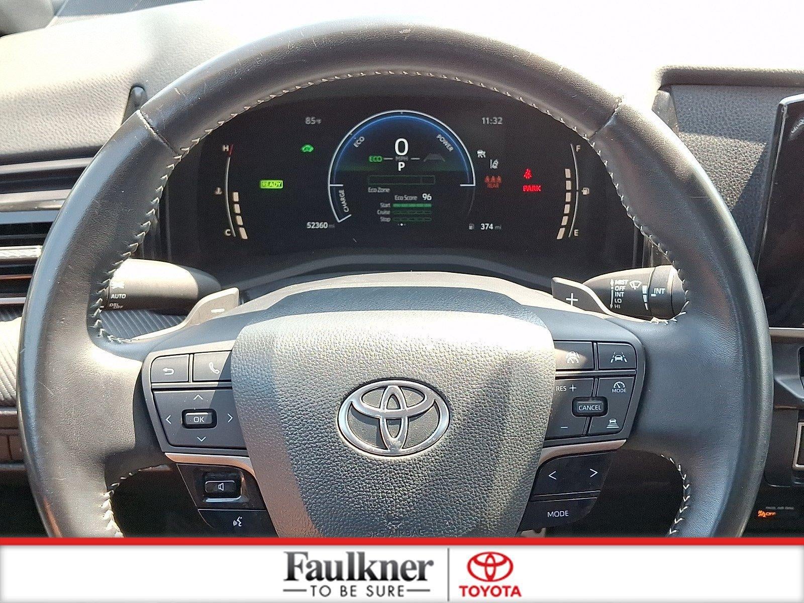 2025 Toyota Camry SE (SE)