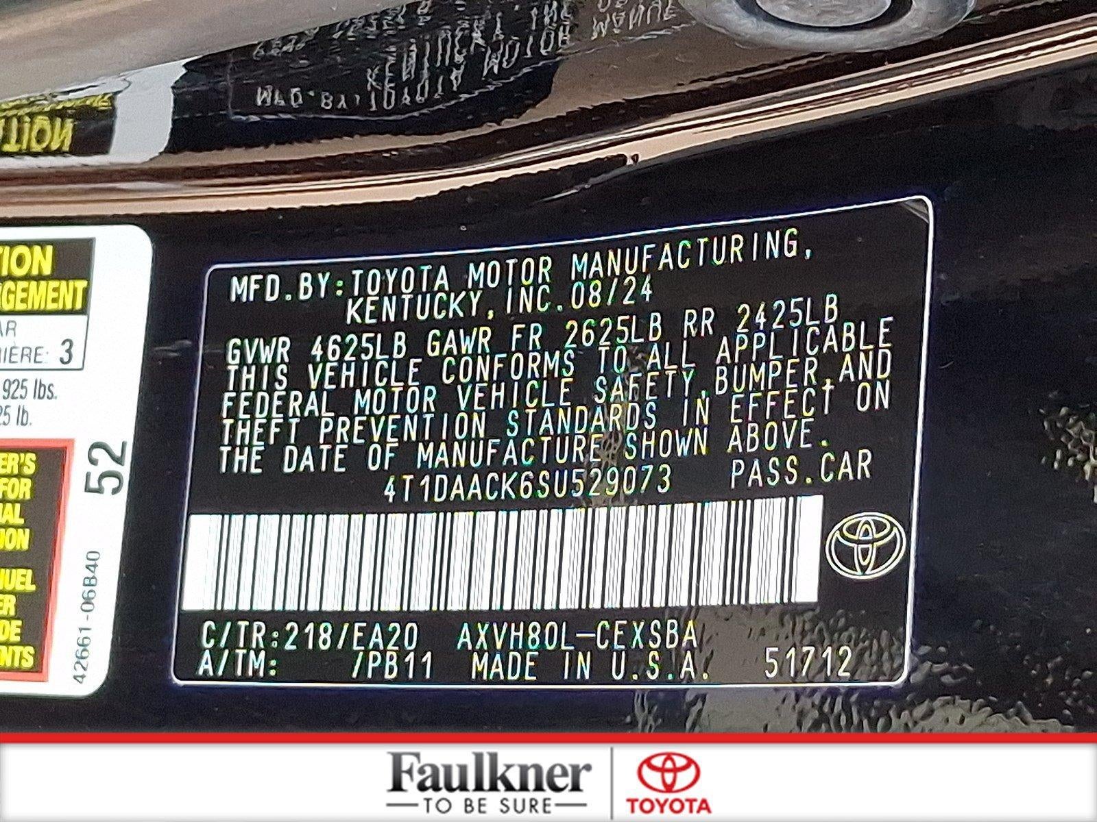 2025 Toyota Camry SE (SE)
