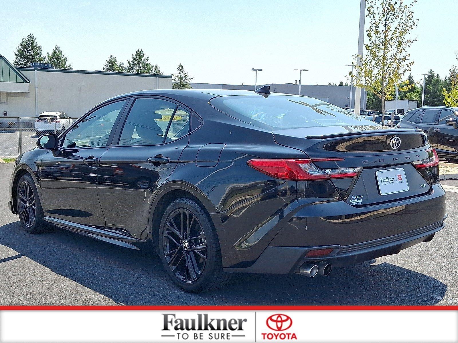 2025 Toyota Camry SE (SE)