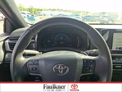 2025 Toyota Camry SE (SE)