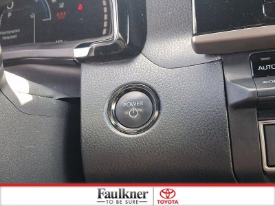 2025 Toyota Camry SE (SE)