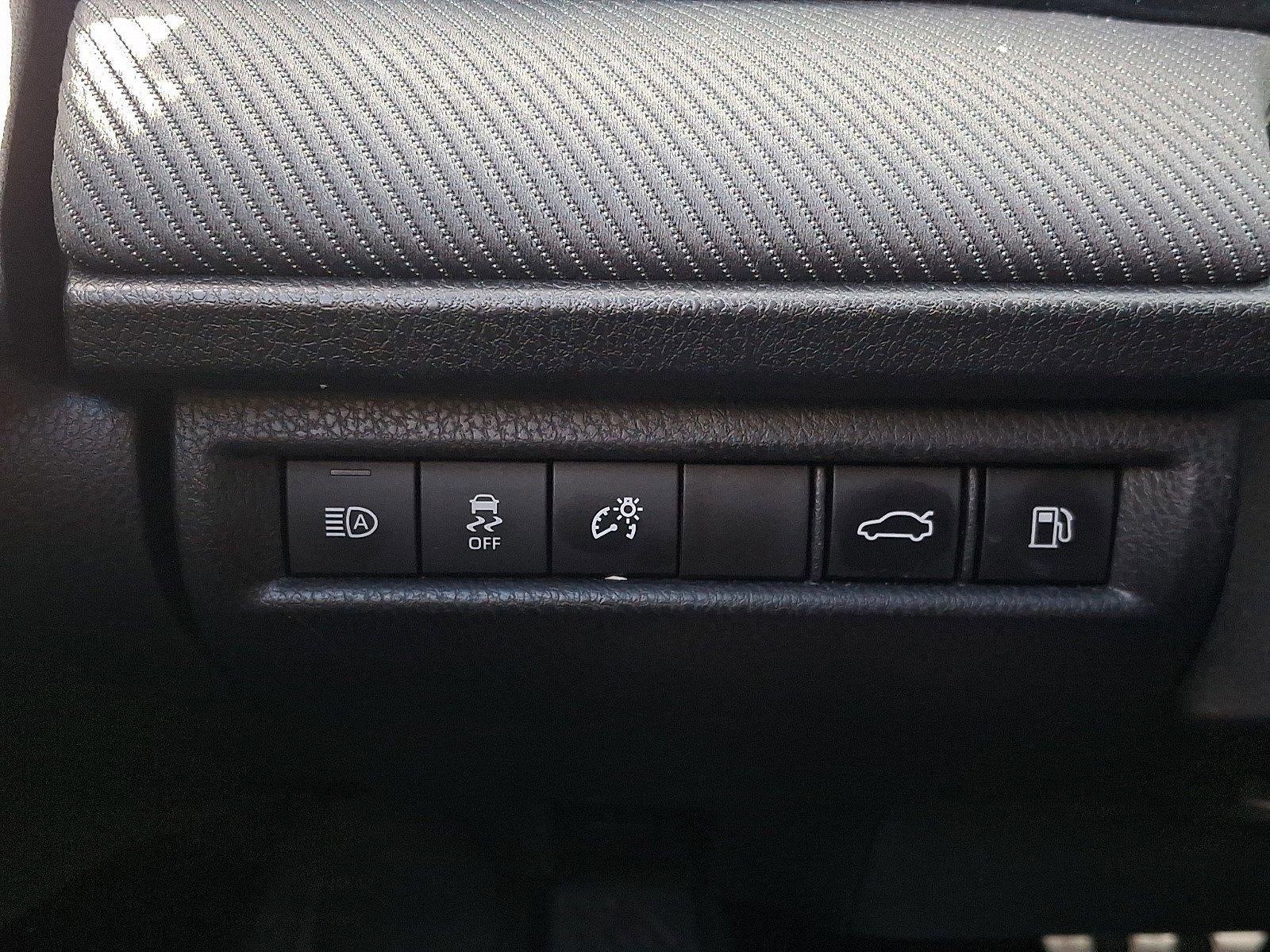 2025 Toyota Camry SE (SE)