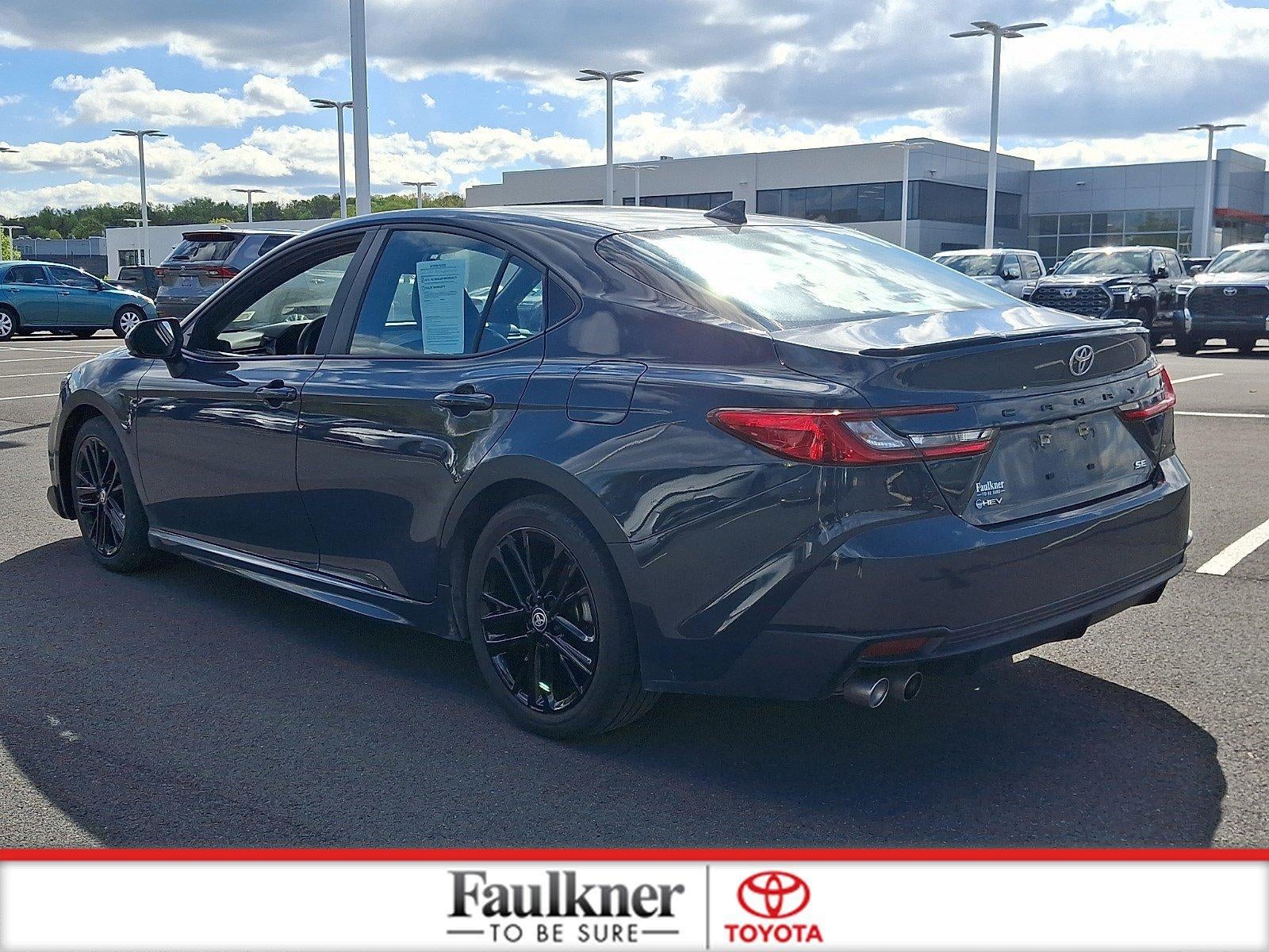 2025 Toyota Camry SE (SE)