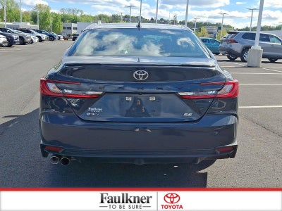 2025 Toyota Camry SE (SE)