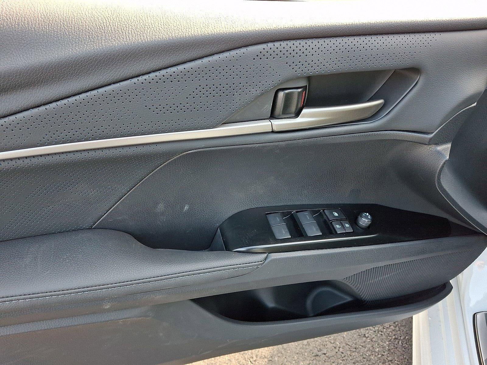 2026 Toyota Camry XSE (Natl)