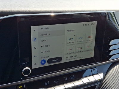 2025 Toyota Camry SE (SE)