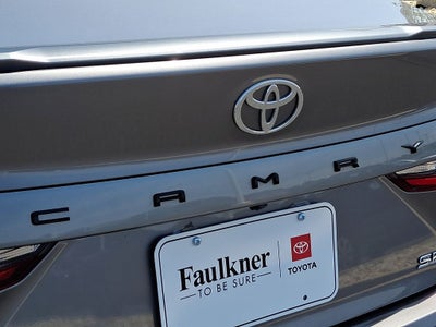 2025 Toyota Camry SE (SE)