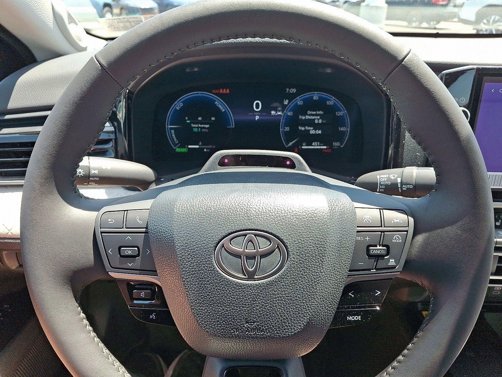 2026 Toyota Camry XLE AWD (Natl)