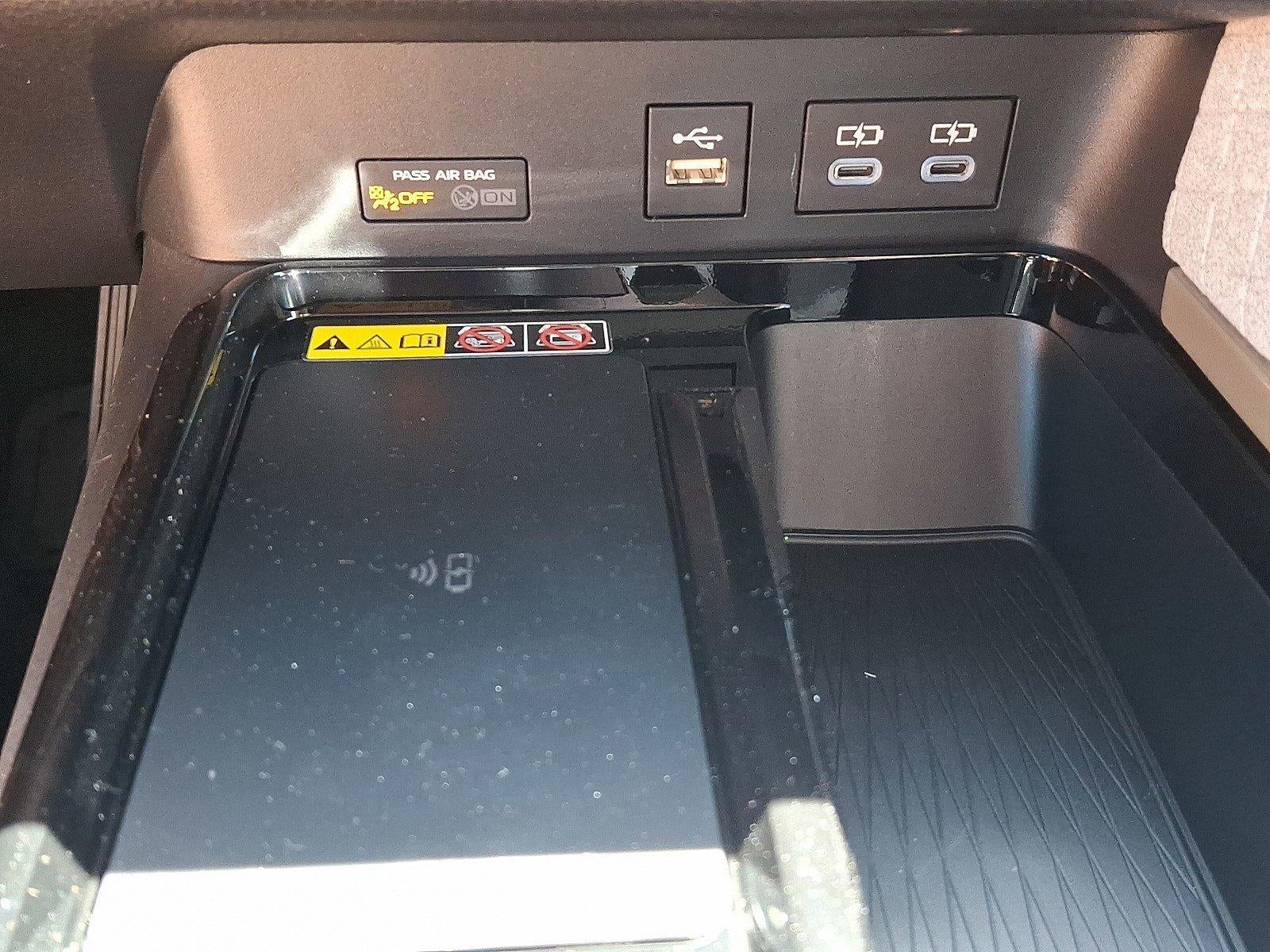 2026 Toyota Camry XLE AWD (Natl)