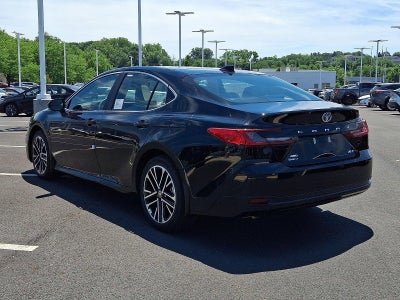2026 Toyota Camry XLE AWD (Natl)