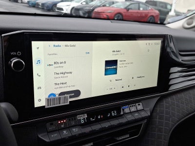 2026 Toyota Camry XLE AWD (Natl)