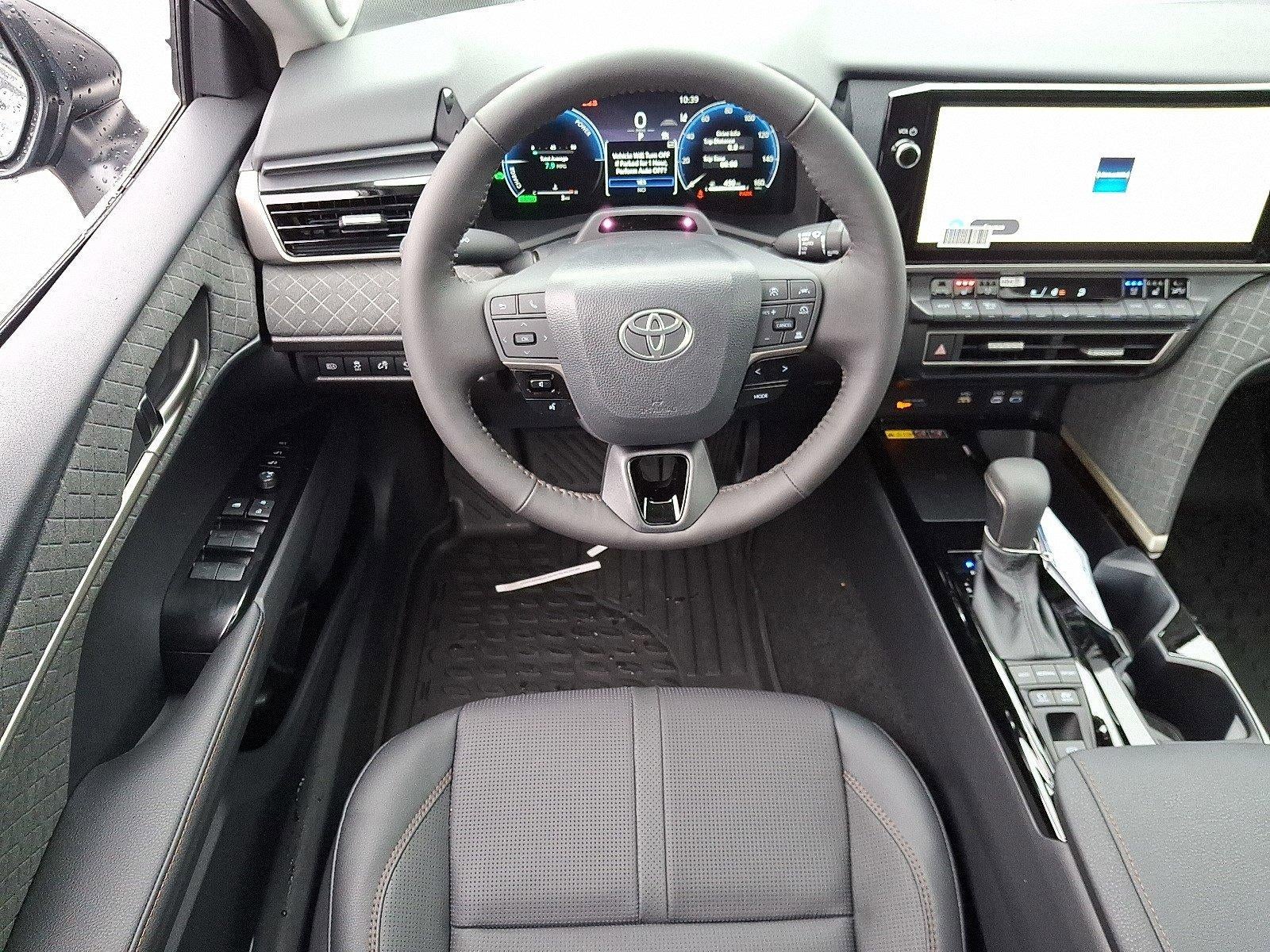 2026 Toyota Camry XLE AWD (Natl)