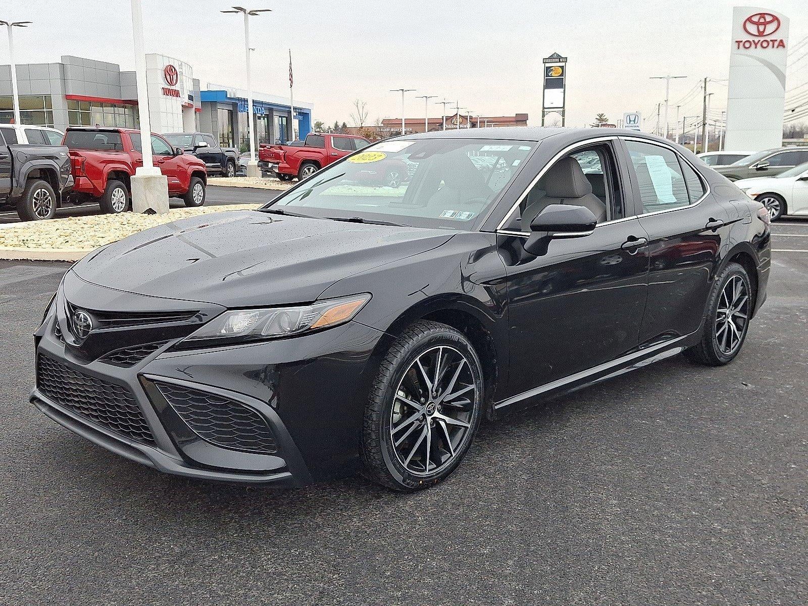 2023 Toyota Camry SE Auto (SE)
