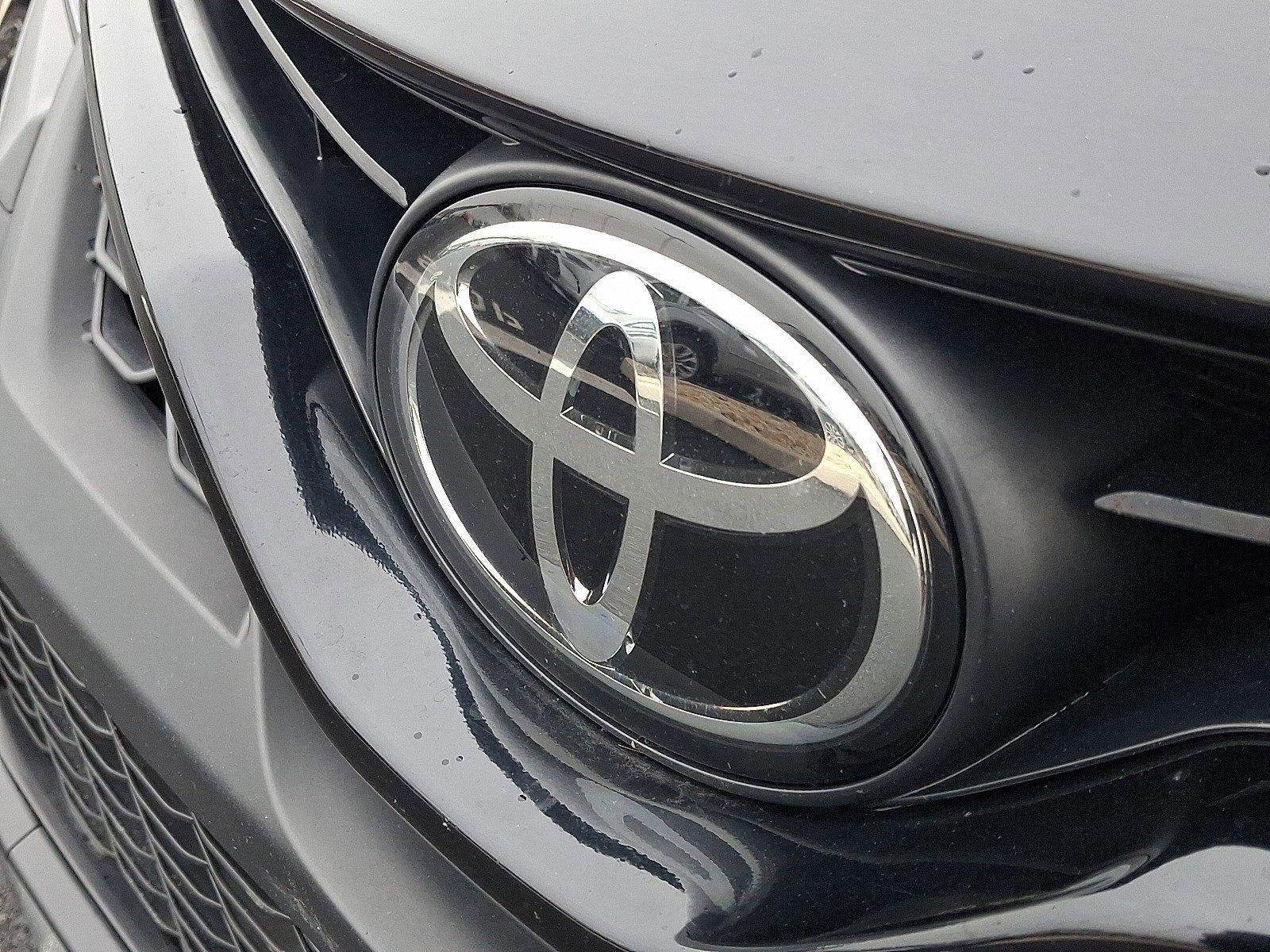 2023 Toyota Camry SE Auto (SE)