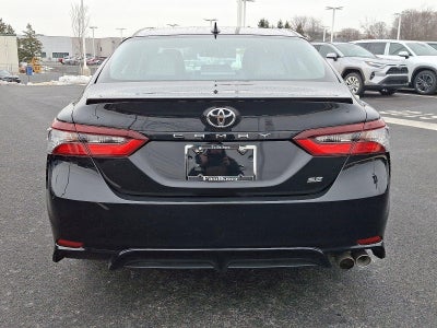 2023 Toyota Camry SE Auto (SE)