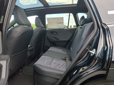 2026 Toyota RAV4 XSE AWD (Natl)