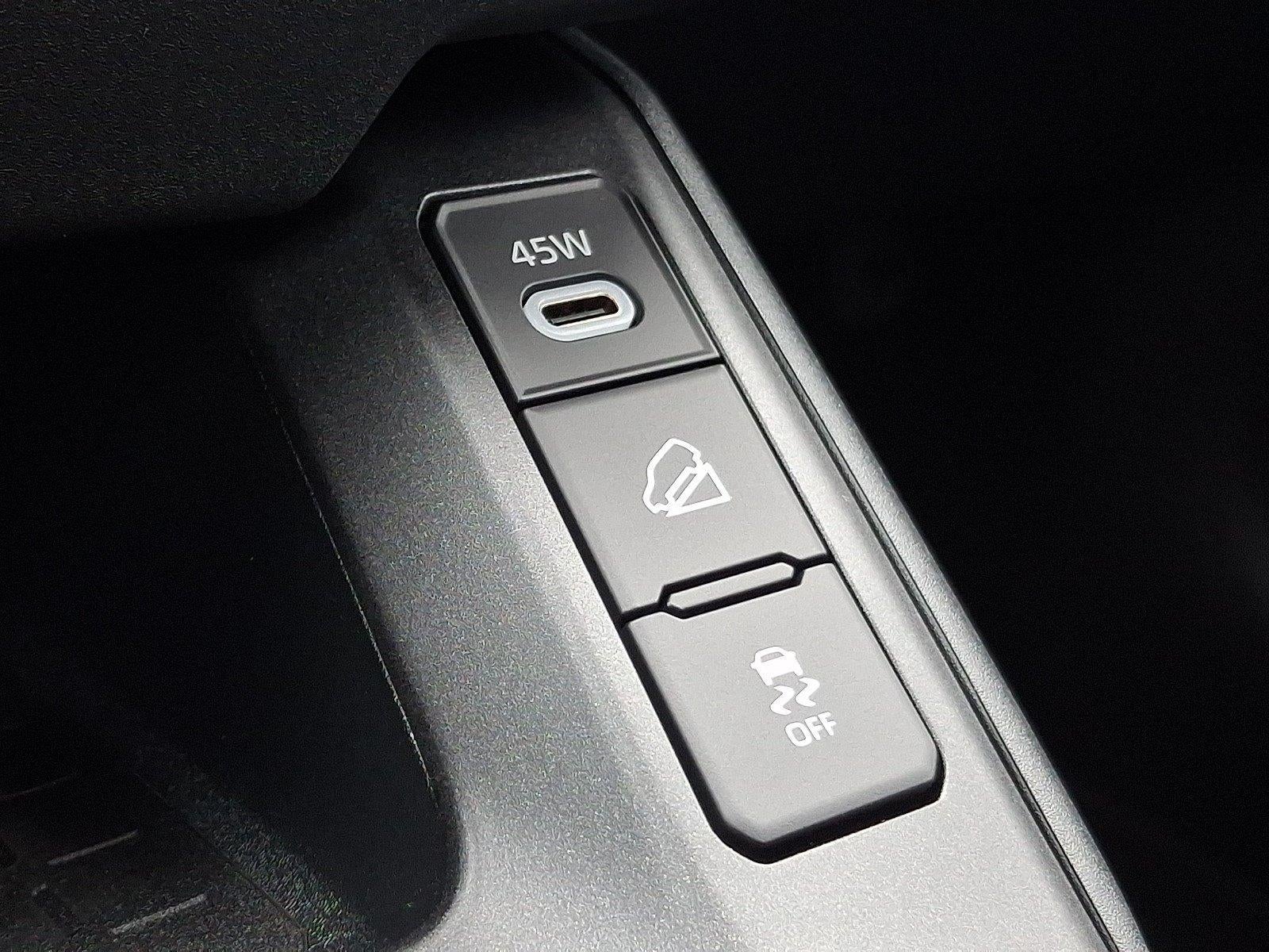 2026 Toyota RAV4 XSE AWD (Natl)