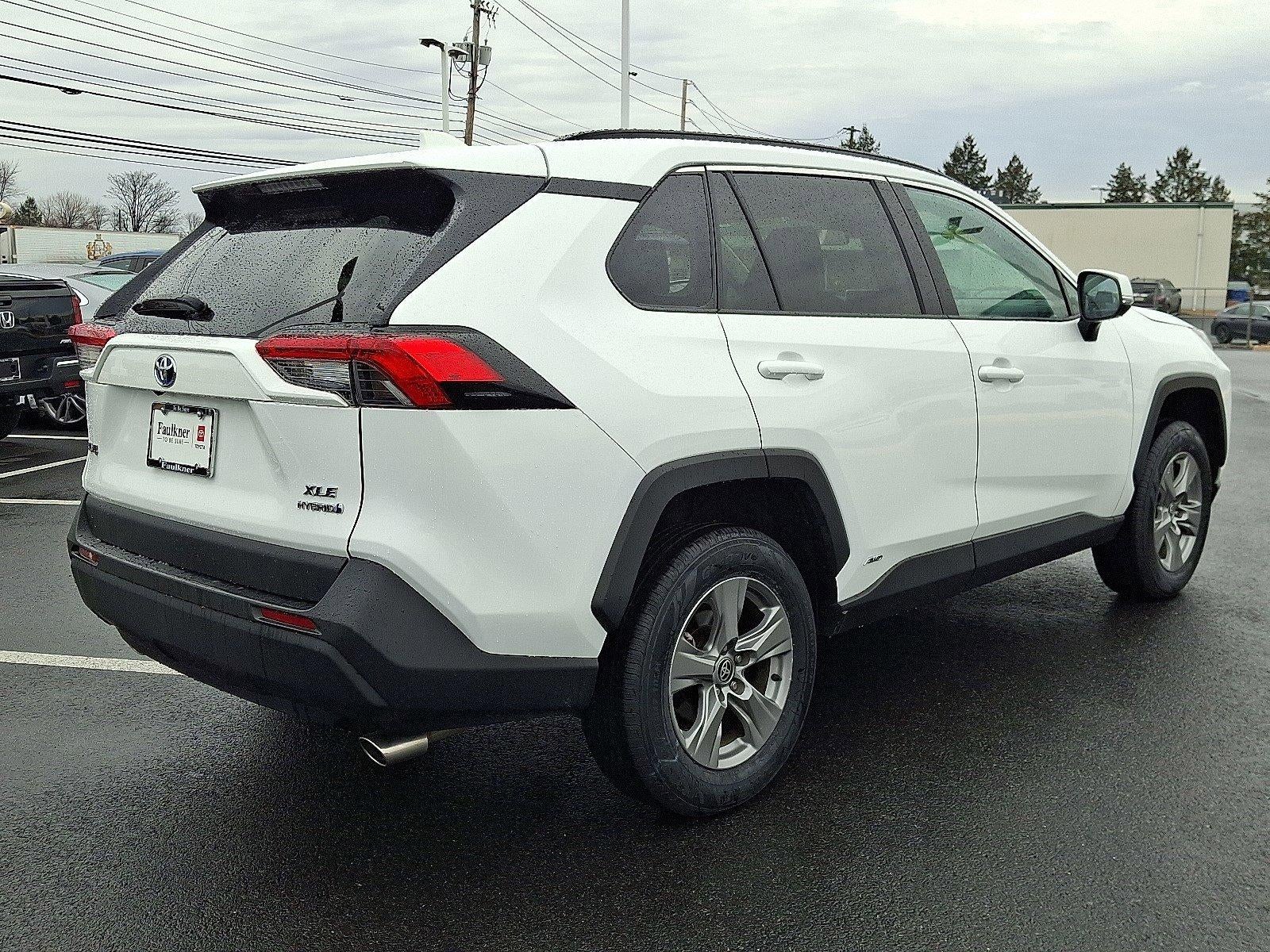 2024 Toyota RAV4 Hybrid XLE AWD (Natl)