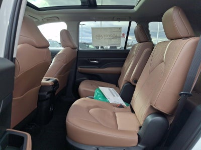 2026 Toyota Grand Highlander Platinum AWD (Natl)