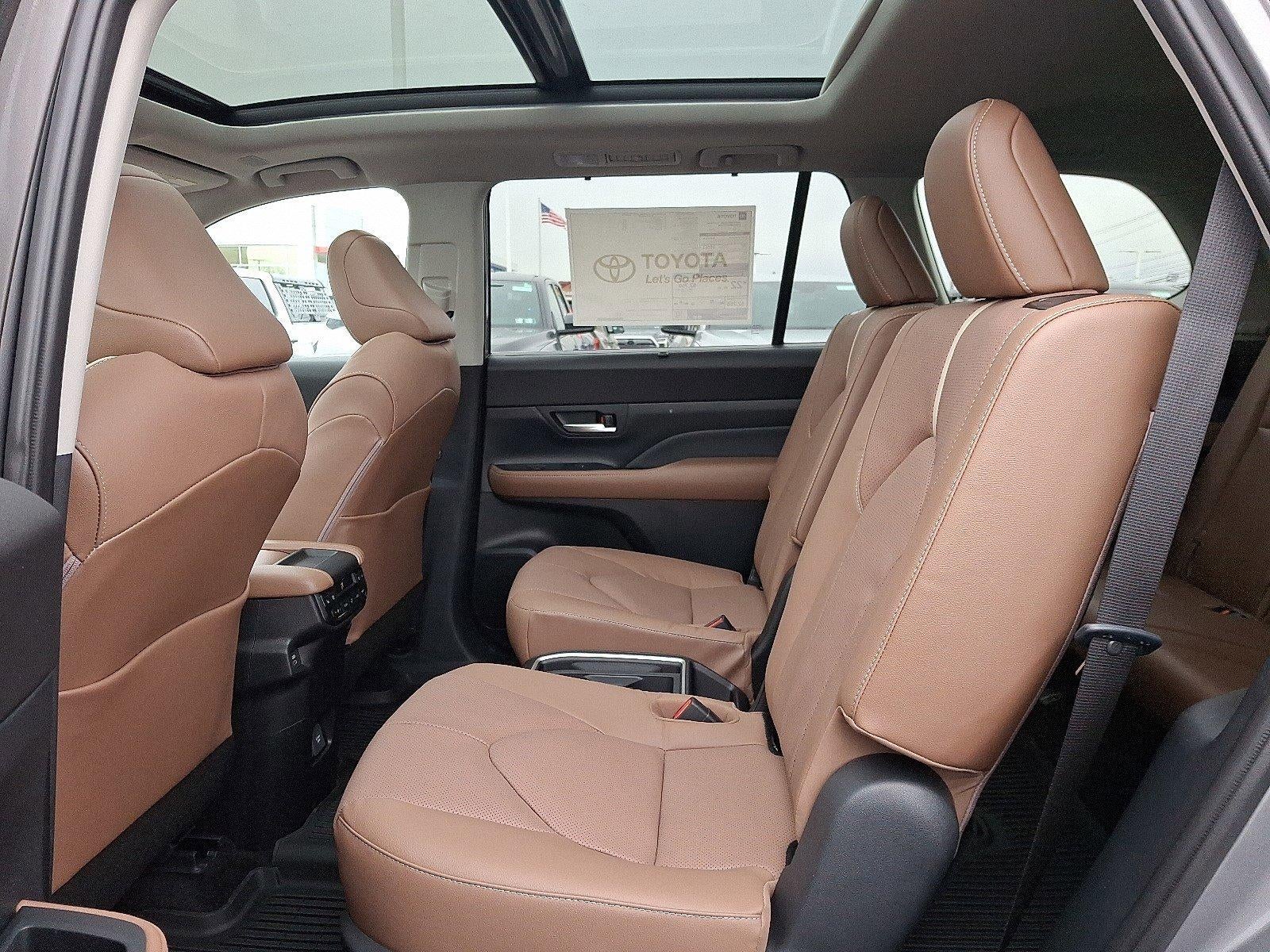 2026 Toyota Grand Highlander Platinum AWD (Natl)