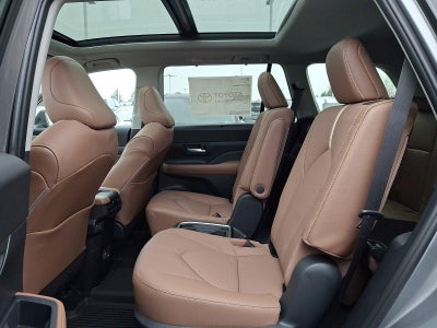 2026 Toyota Grand Highlander Platinum AWD (Natl)