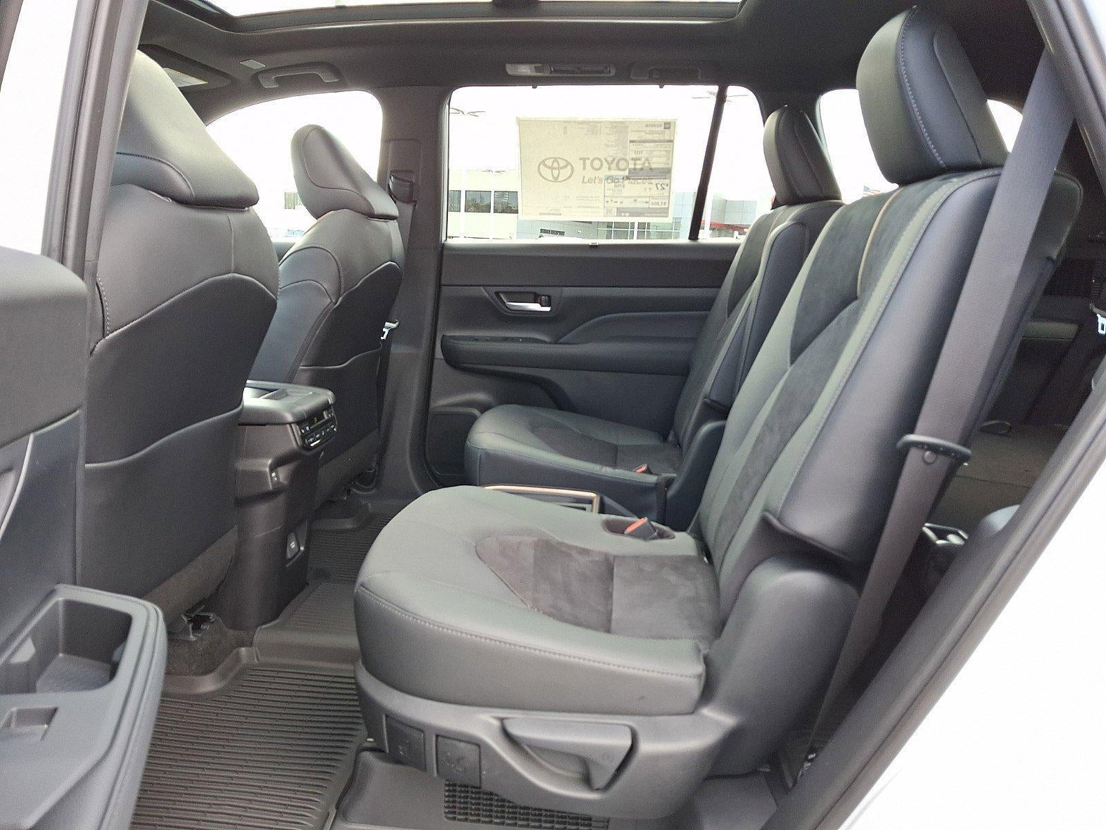 2026 Toyota Grand Highlander Hybrid MAX Platinum AWD (Natl)