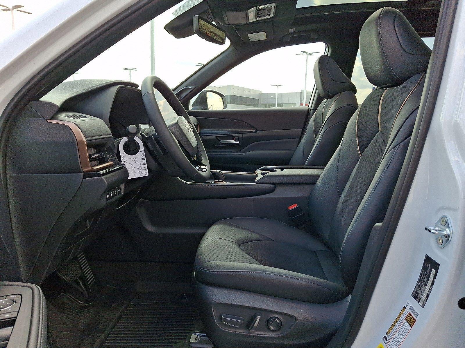 2026 Toyota Grand Highlander Hybrid MAX Platinum AWD (Natl)