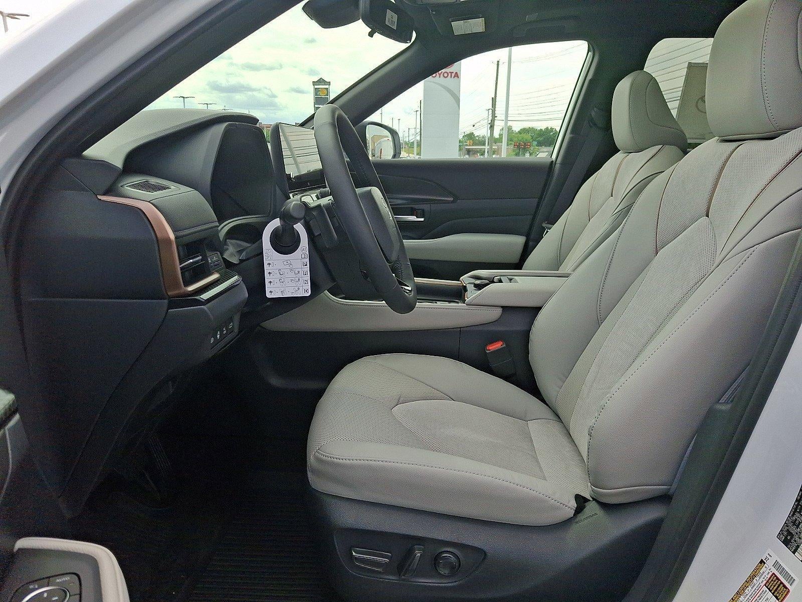 2026 Toyota Grand Highlander Hybrid MAX Platinum AWD (Natl)