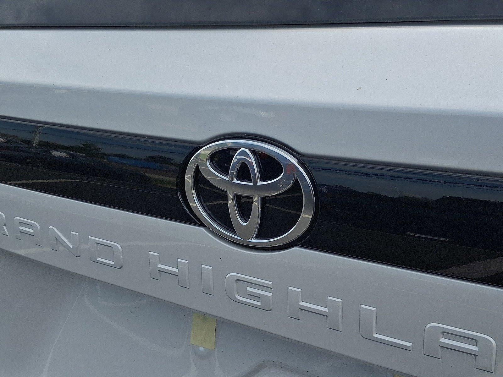 2026 Toyota Grand Highlander Hybrid MAX Platinum AWD (Natl)