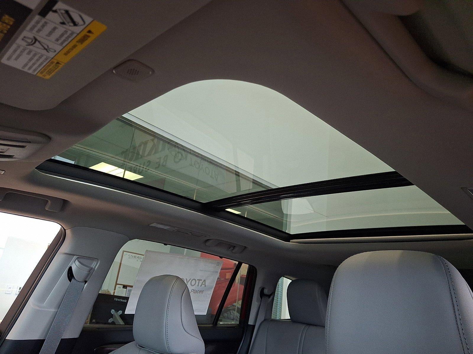 2026 Toyota Highlander Hybrid Platinum AWD (Natl)