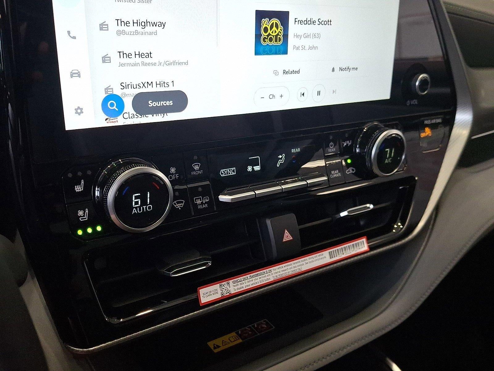 2026 Toyota Highlander Hybrid Platinum AWD (Natl)