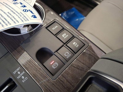 2026 Toyota Highlander Hybrid Platinum AWD (Natl)